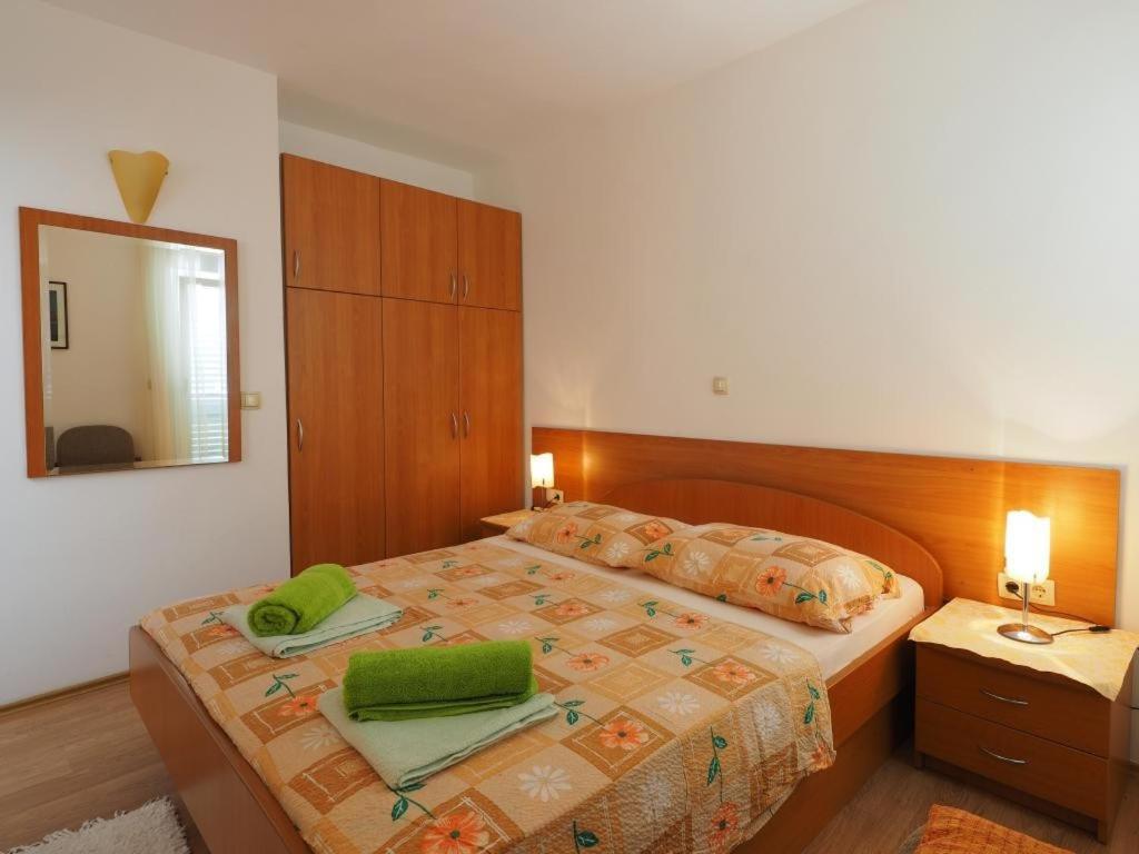 Apartments & Room Eva สลาโน ภายนอก รูปภาพ