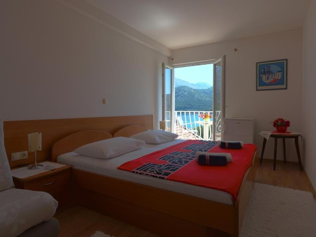 Apartments & Room Eva สลาโน ภายนอก รูปภาพ